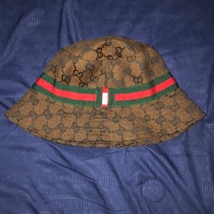 Gucci bucket hat